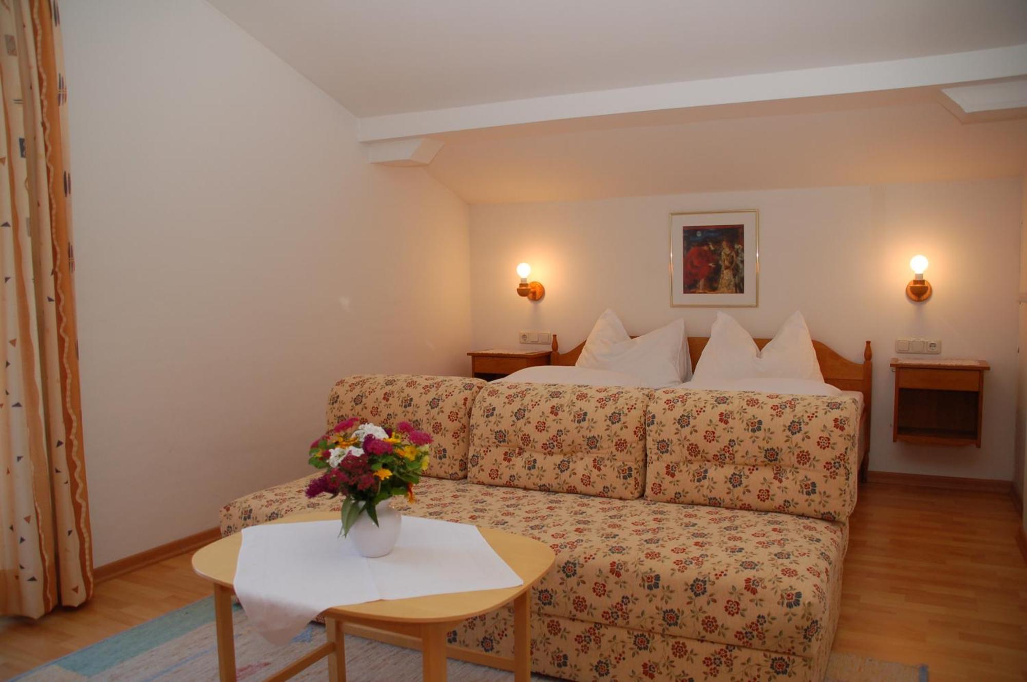 Budget Double Room,1607667751:JPEG