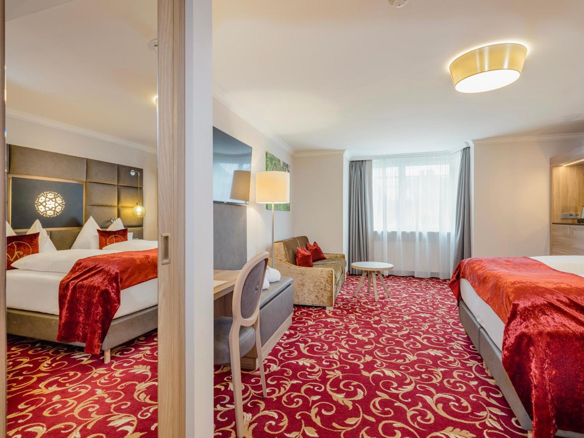Classic Double Room access to Alpentherme,1566990251:JPEG